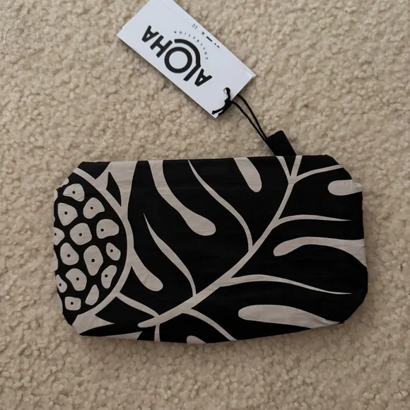 ALOHA Collection Holomua Mini Pouch - Picture 4 of 5